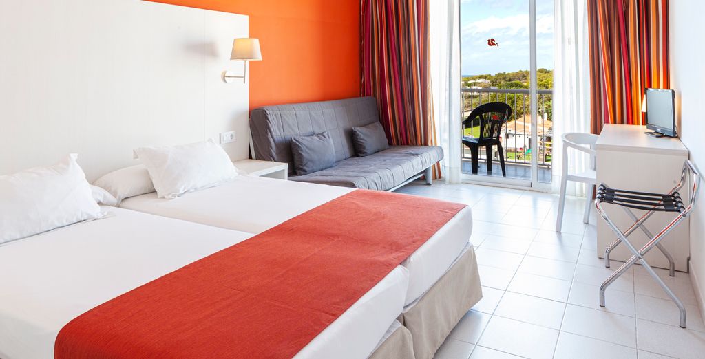 Sur Menorca Suites & Waterpark 4*