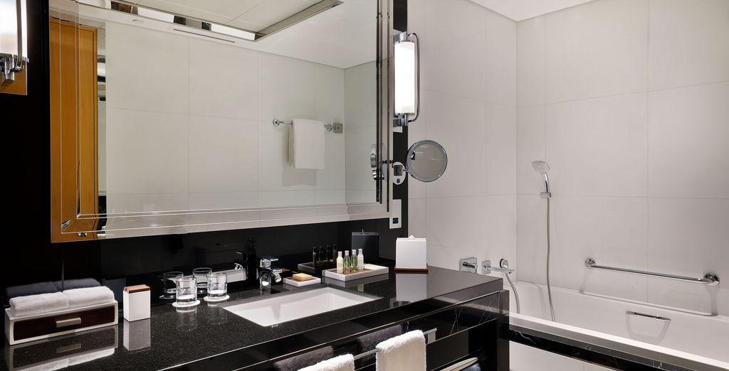 Hilton Dubai Palm Jumeirah 5*
