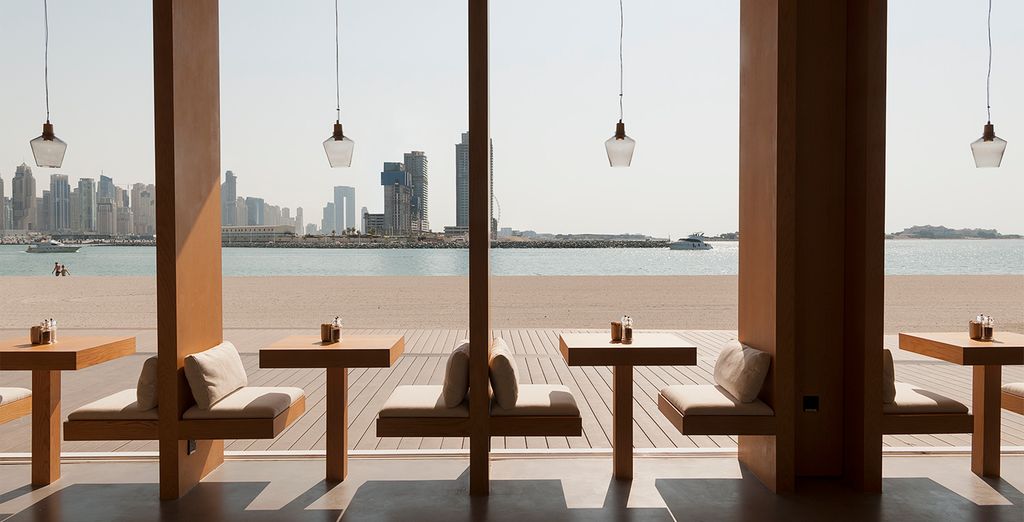 Hilton Dubai Palm Jumeirah 5*