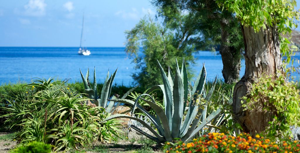 Porto Kea Suites Hotel & Spa 5*