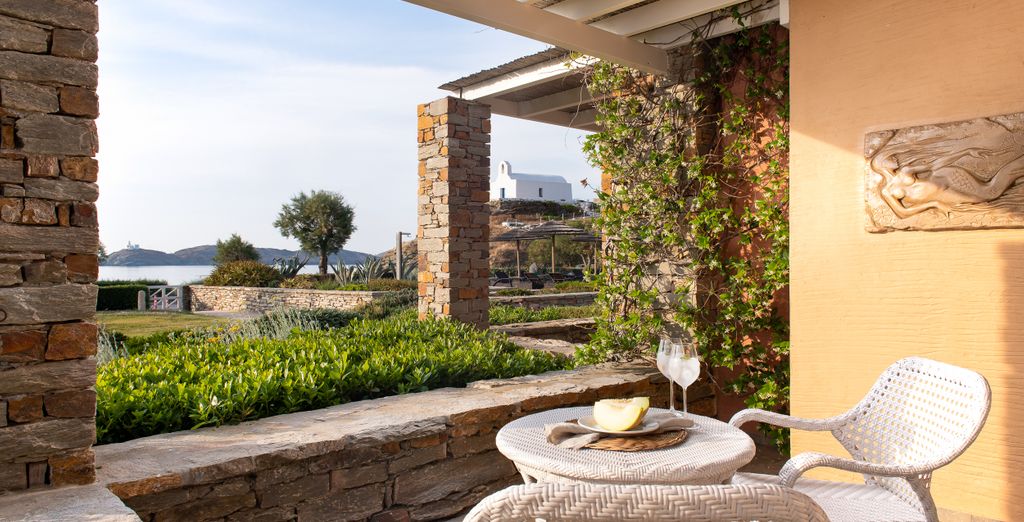 Porto Kea Suites Hotel & Spa 5*