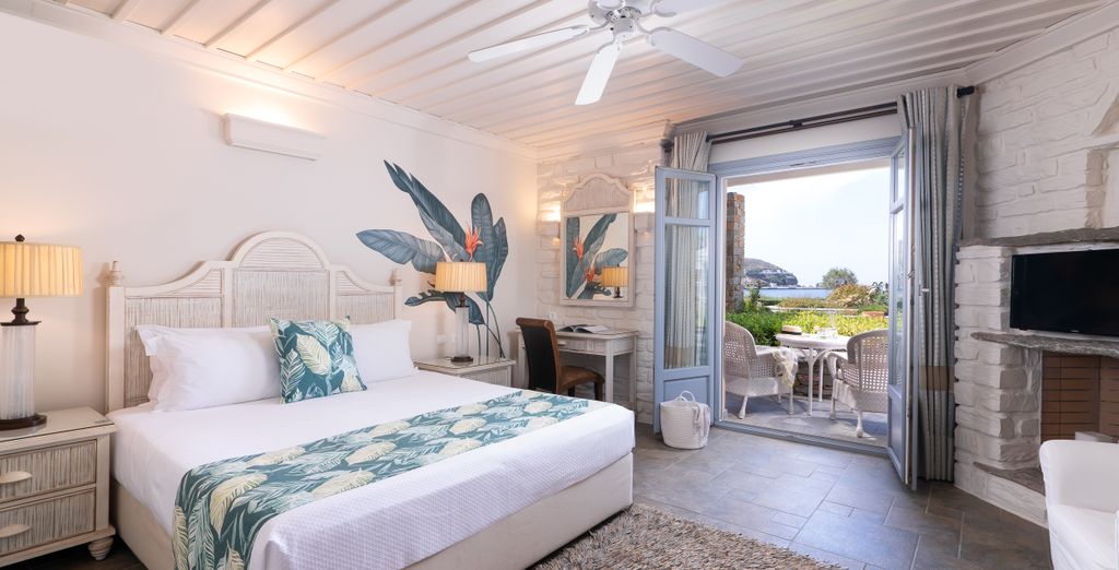 Porto Kea Suites Hotel & Spa 5*