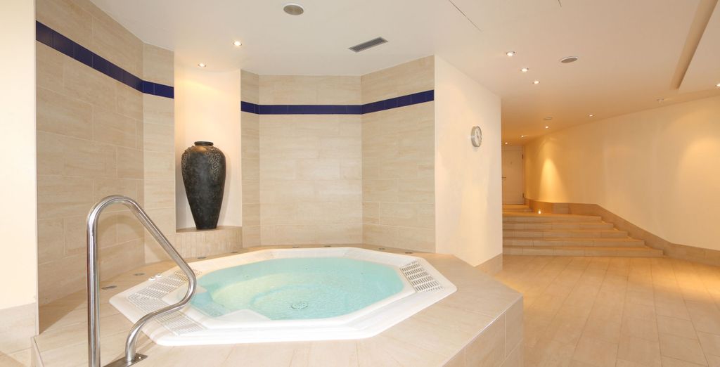 Royal Plaza Montreux 5*