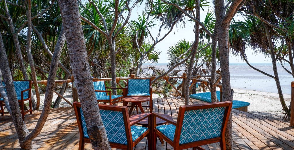 Combinato BlueBay Beach Resort & Spa 5* e Saadani Safari Lodge 4*