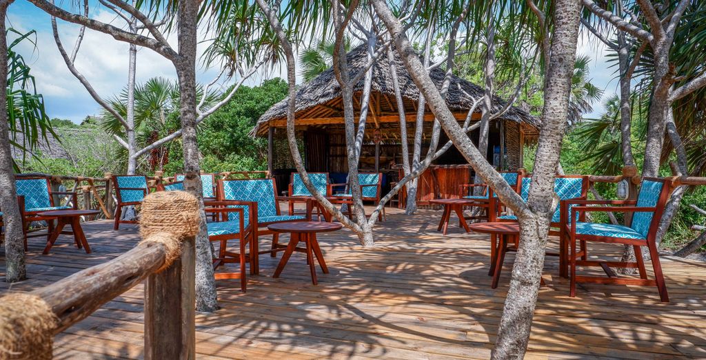 Combinato BlueBay Beach Resort & Spa 5* e Saadani Safari Lodge 4*