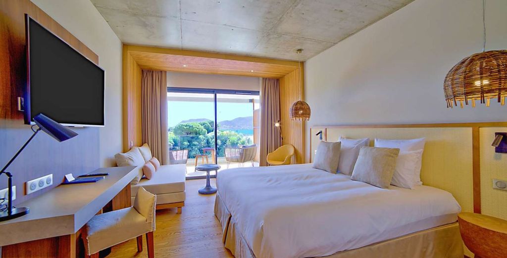 Golden Tulip Porto Vecchio 4* con volo o Sardinia Ferries