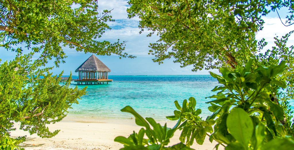 Hideaway Beach Resort & Spa 5*