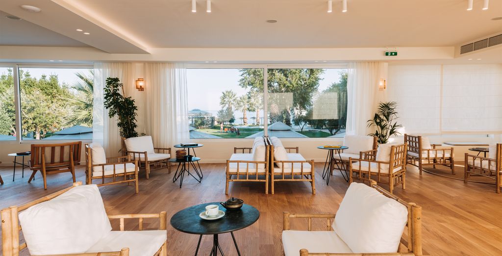 Brown Beach Eretria 4*