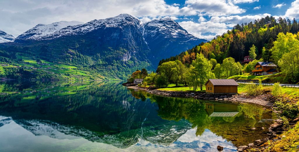 Autotour : Splendeur des fjords et extension possible