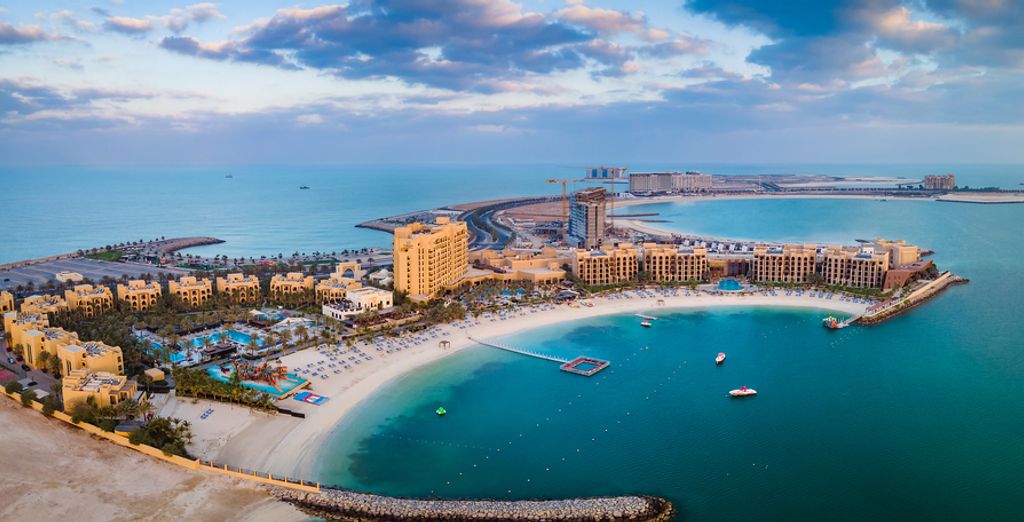 Hilton Ras Al Khaimah Resort & Spa 5* 