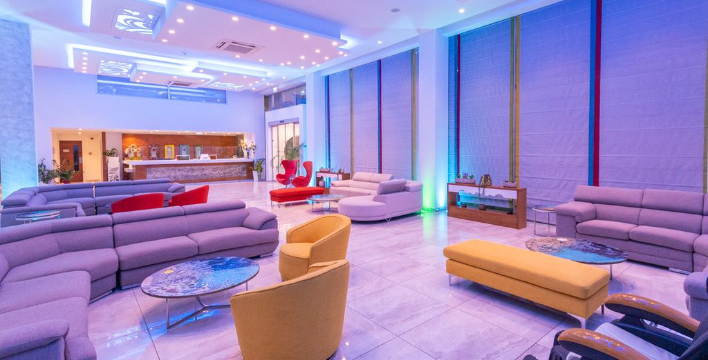 Nicholas Color Hotel