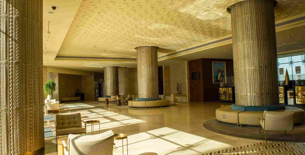 Tour di 6 notti nella Terra dei Sultani con estensione al Sifawy Boutique Hotel 4*