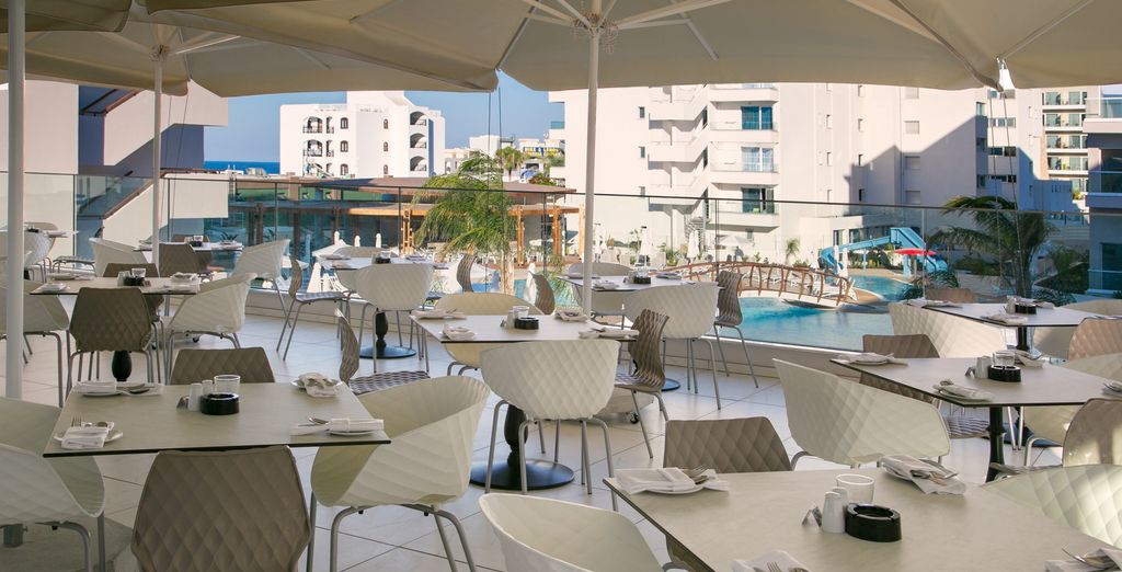 Vangelis Hotel & Suites 4*