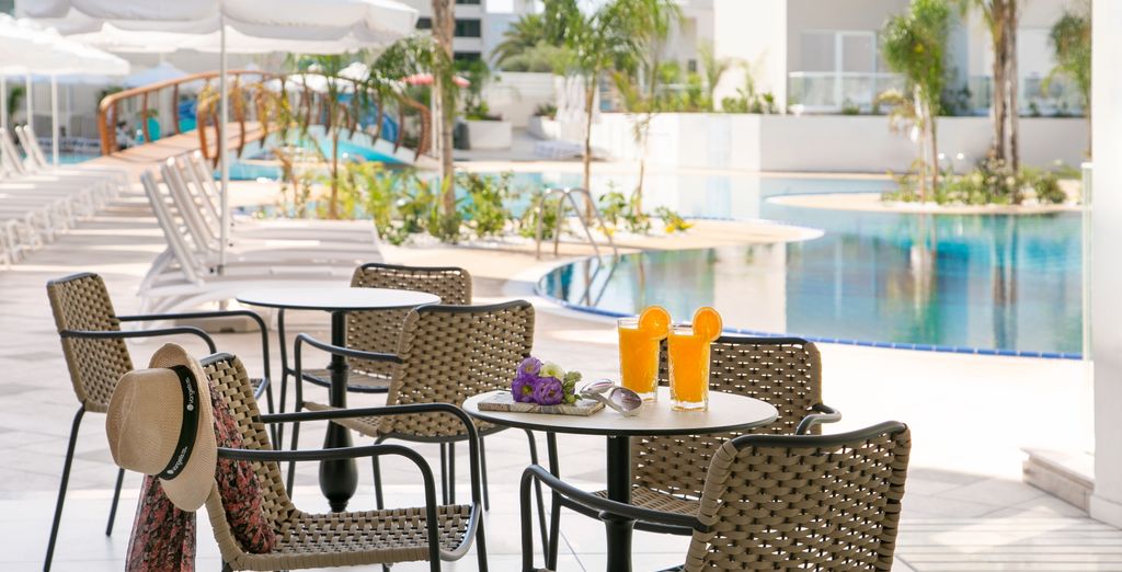Vangelis Hotel & Suites 4*