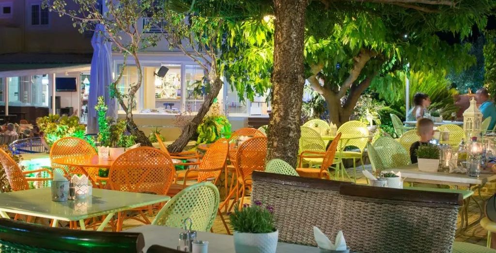 Hotel Koukounaria 4*
