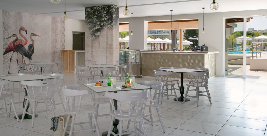 Vangelis Hotel & Suites 4*