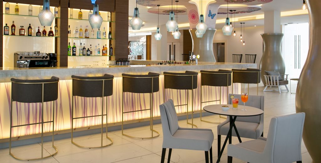 Vangelis Hotel & Suites 4*
