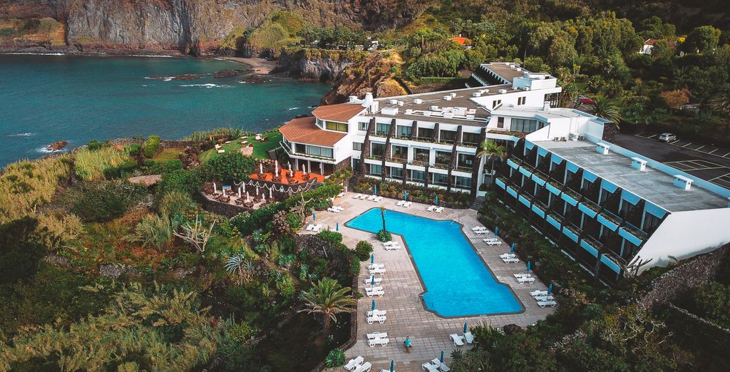Caloura Hotel Resort 4*