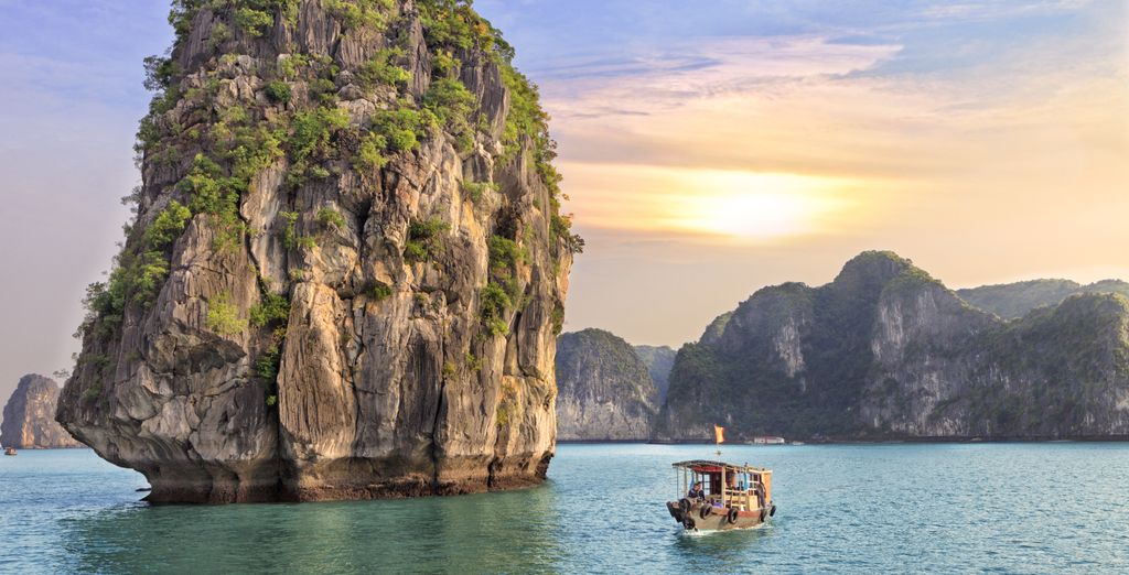 Tour di 11 o 14 notti alla scoperta di Tokin e delle spiagge di Hoian 