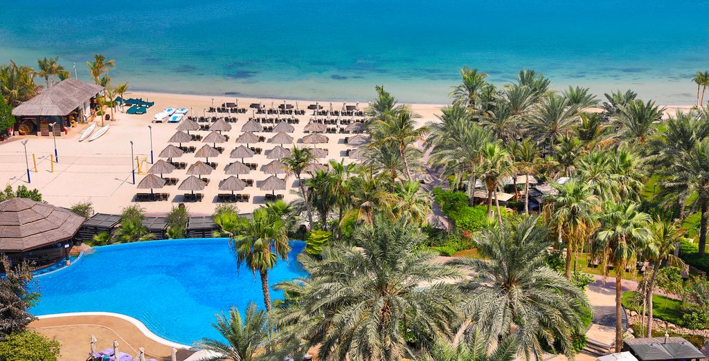Le Meridien Mina Seyahi Beach Resort & Waterpark 5*