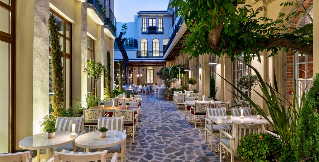 Ecole St. Pierre Hotel