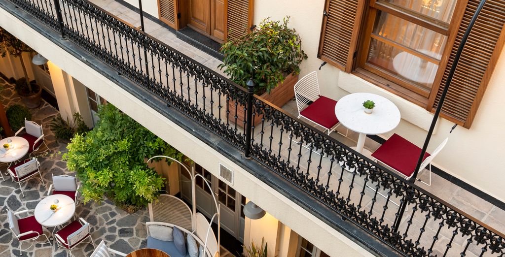 Ecole St. Pierre Hotel