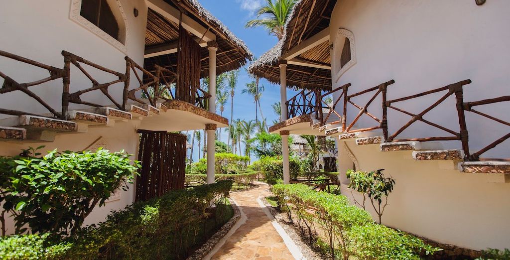Safari con estensione presso l'Hotel Waridi Beach Resort & Spa 4*