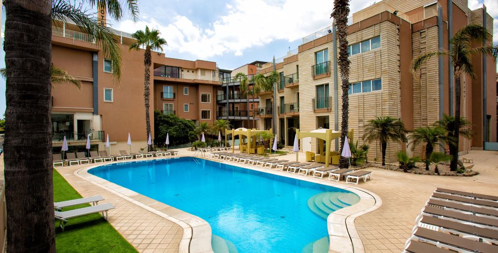Grand Hotel Yachting Palace 4*