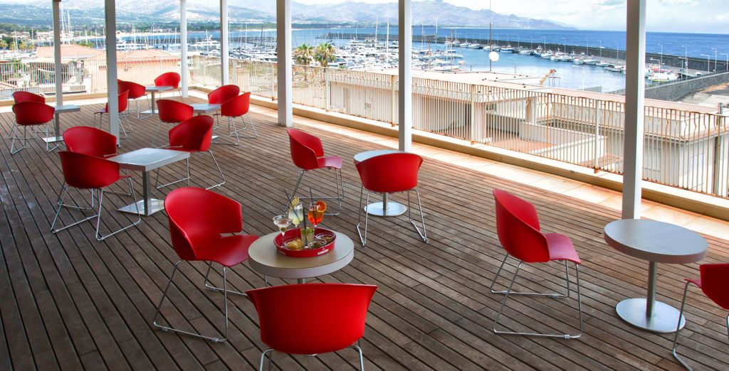 Grand Hotel Yachting Palace 4*