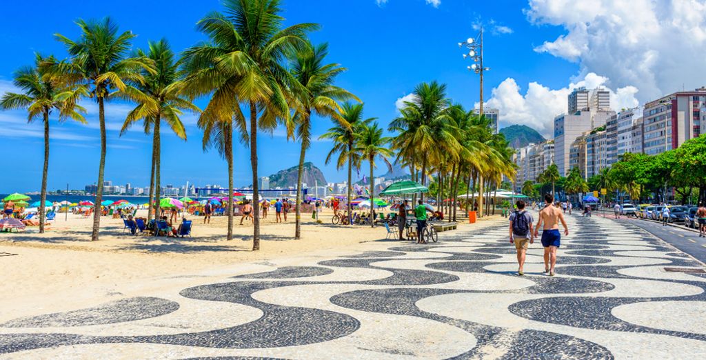 Tour di gruppo: I colori del Carnevale con possibile estensione a Paraty