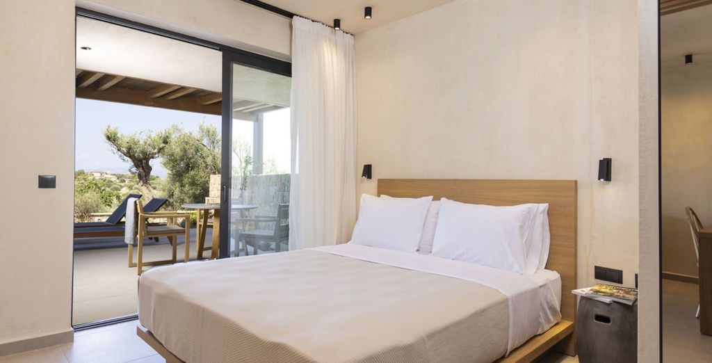 Pnoes Luxury Suites 4*
