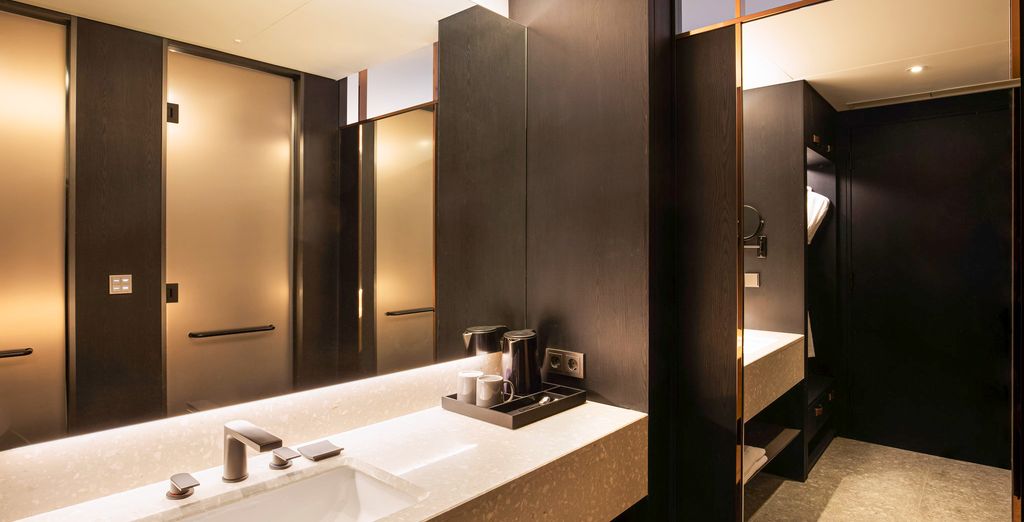 Mercure Ambassador Seoul Hongdae 4*