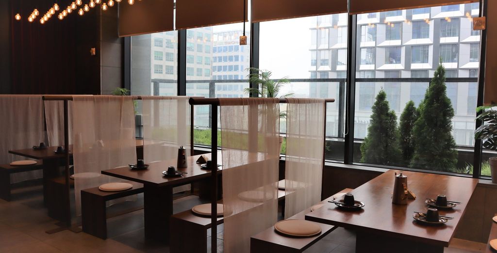 Mercure Ambassador Seoul Hongdae 4*
