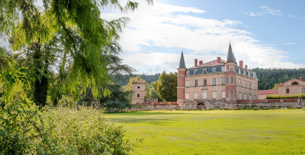Domaine et Château de Valinches 4*