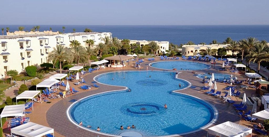 Grand Oasis Resort 4*