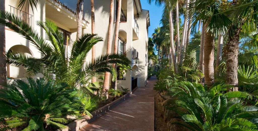 BlueBay Banus 4*