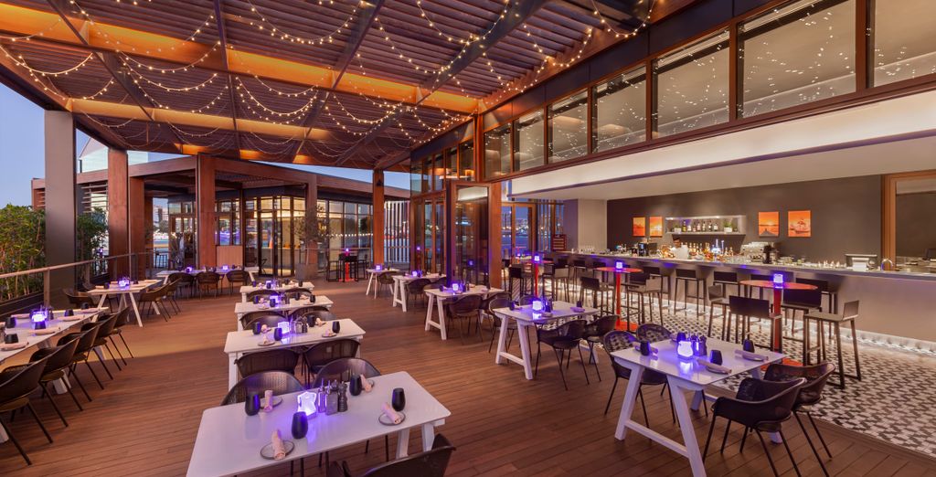 Combinato Canopy by Hilton Dubai Al Seef 4* e Royal M Hotel & Resort Abu Dhabi 5*