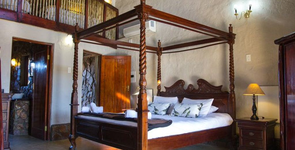 Combinato 4* Aha Harbour Bridge Hotel & Suites e Aquila Private Game Reserve & Spa