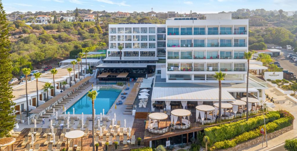 Napa Mermaid Hotel and Suites 4*