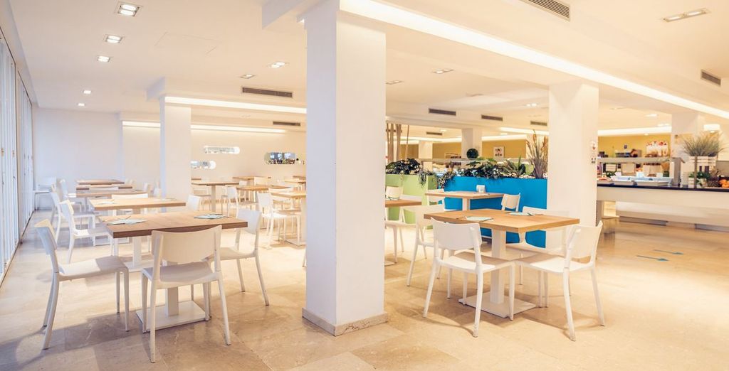 Cala Llenya Resort Ibiza 4*