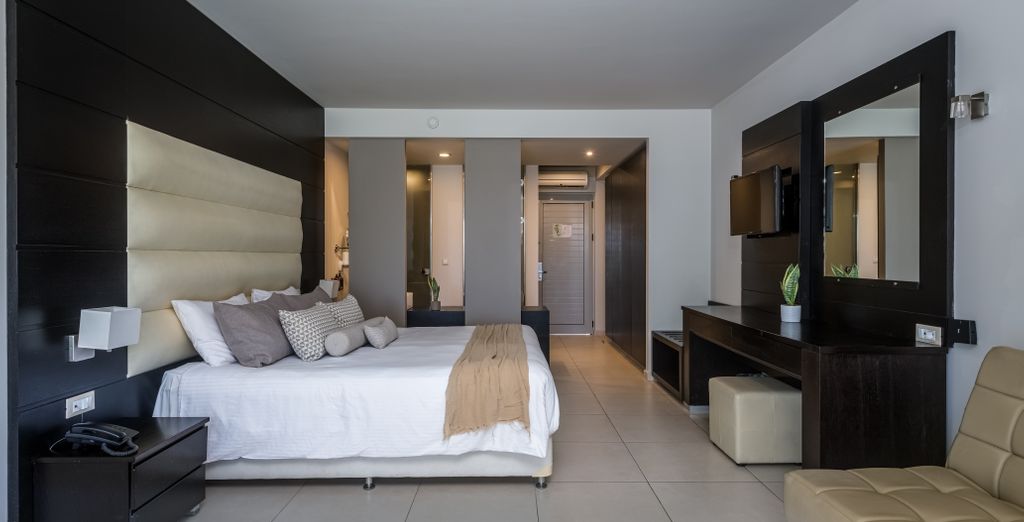 E-GEO Easy Living Resort 4* 