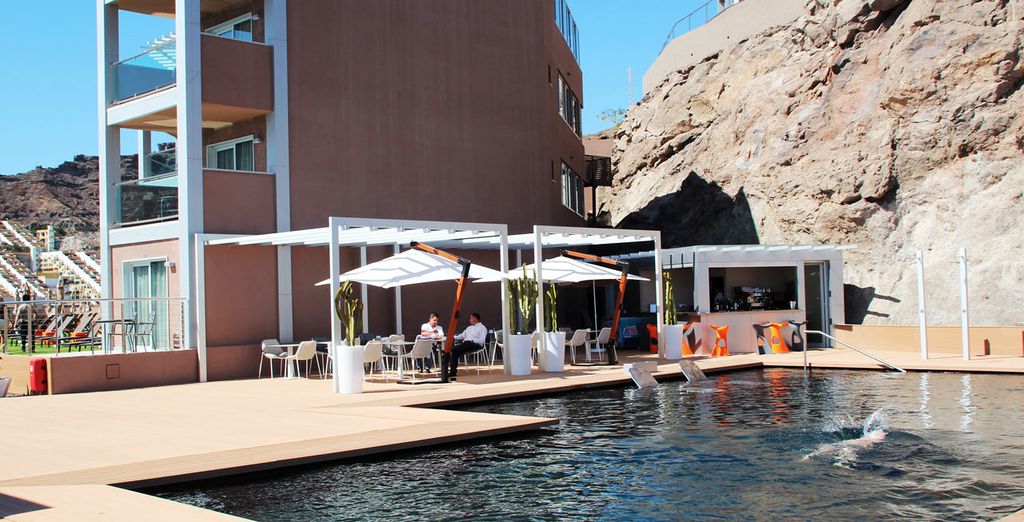 Riviera Vista Hotel