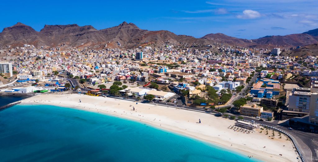 Tour privato tra le meraviglie tropicali con possibile estensione all'isola di Sal