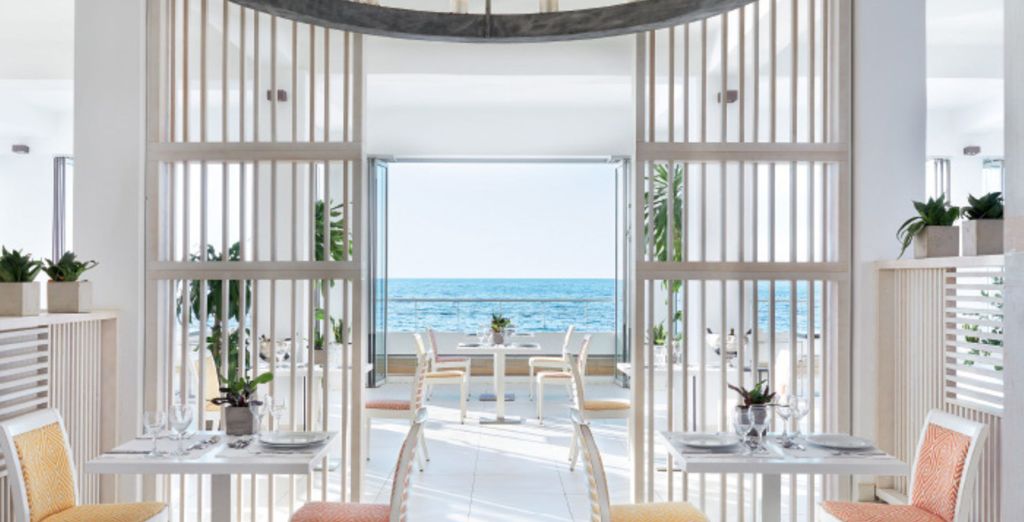 Grecotel LUX ME White Palace 5*