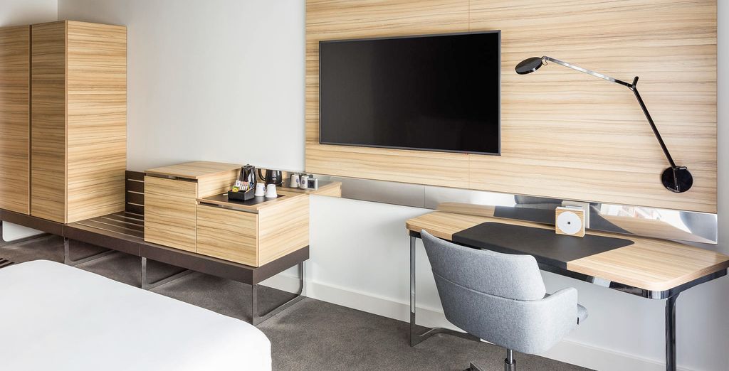 Novotel Amsterdam City 4*