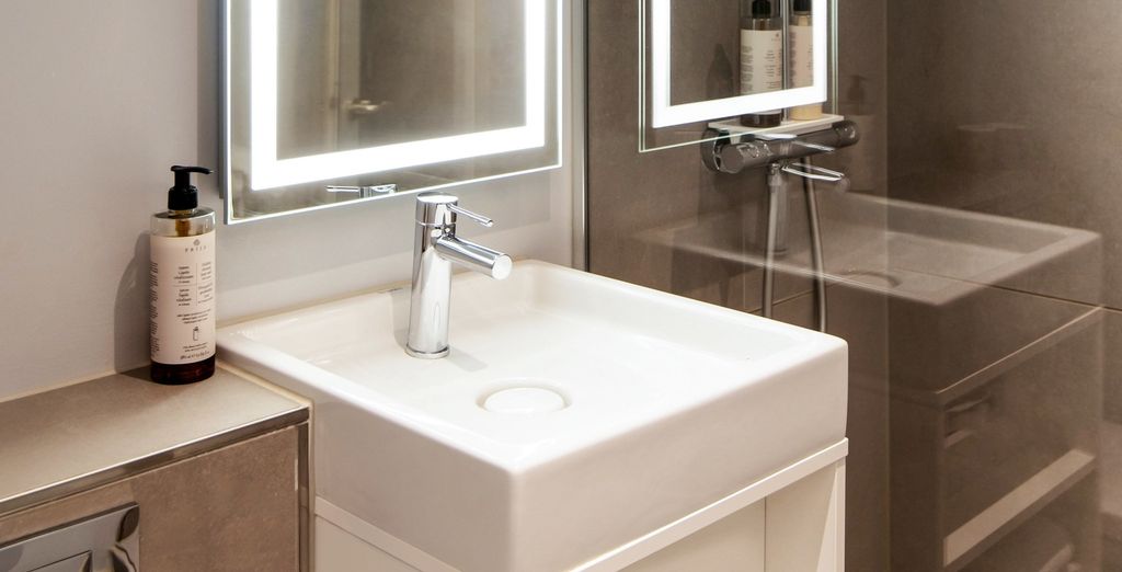 Novotel Amsterdam City 4*