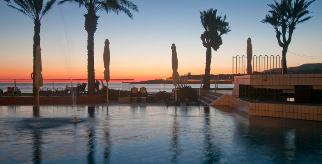 Qawra Palace Hotel 4*