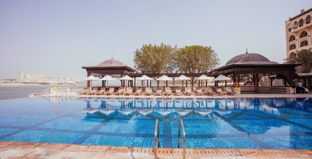 Shangri La Hotel Qaryat Al Beri Abu Dhabi 5*