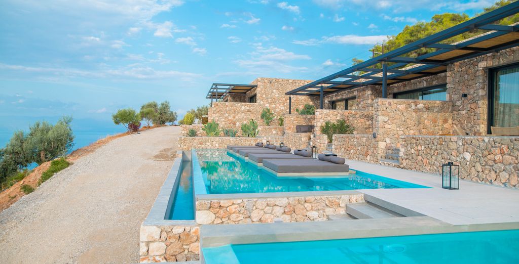 Le Grand Bleu Resort