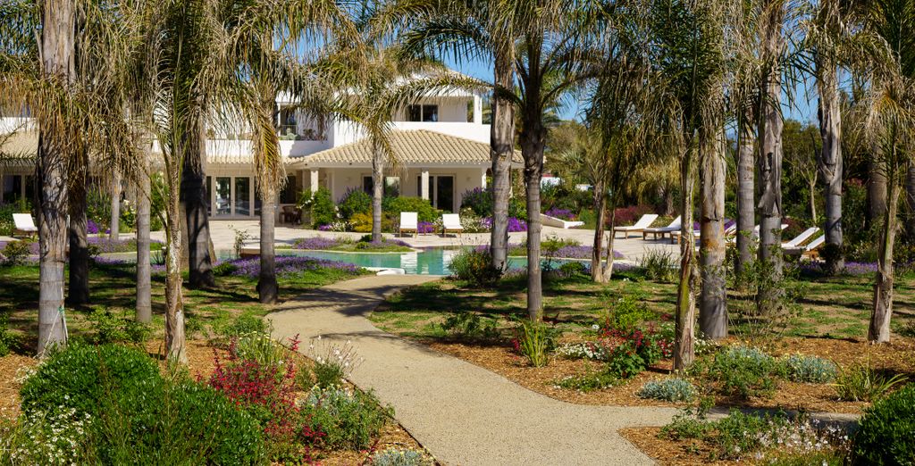 Sant Efis Hotel 4*